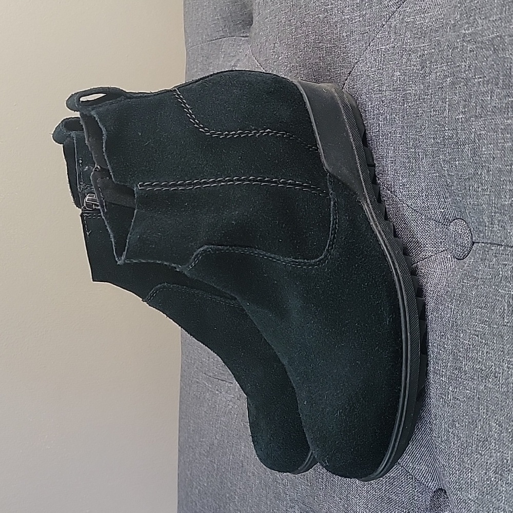 Sorel 8.5 Black Suede Bootie Shoe